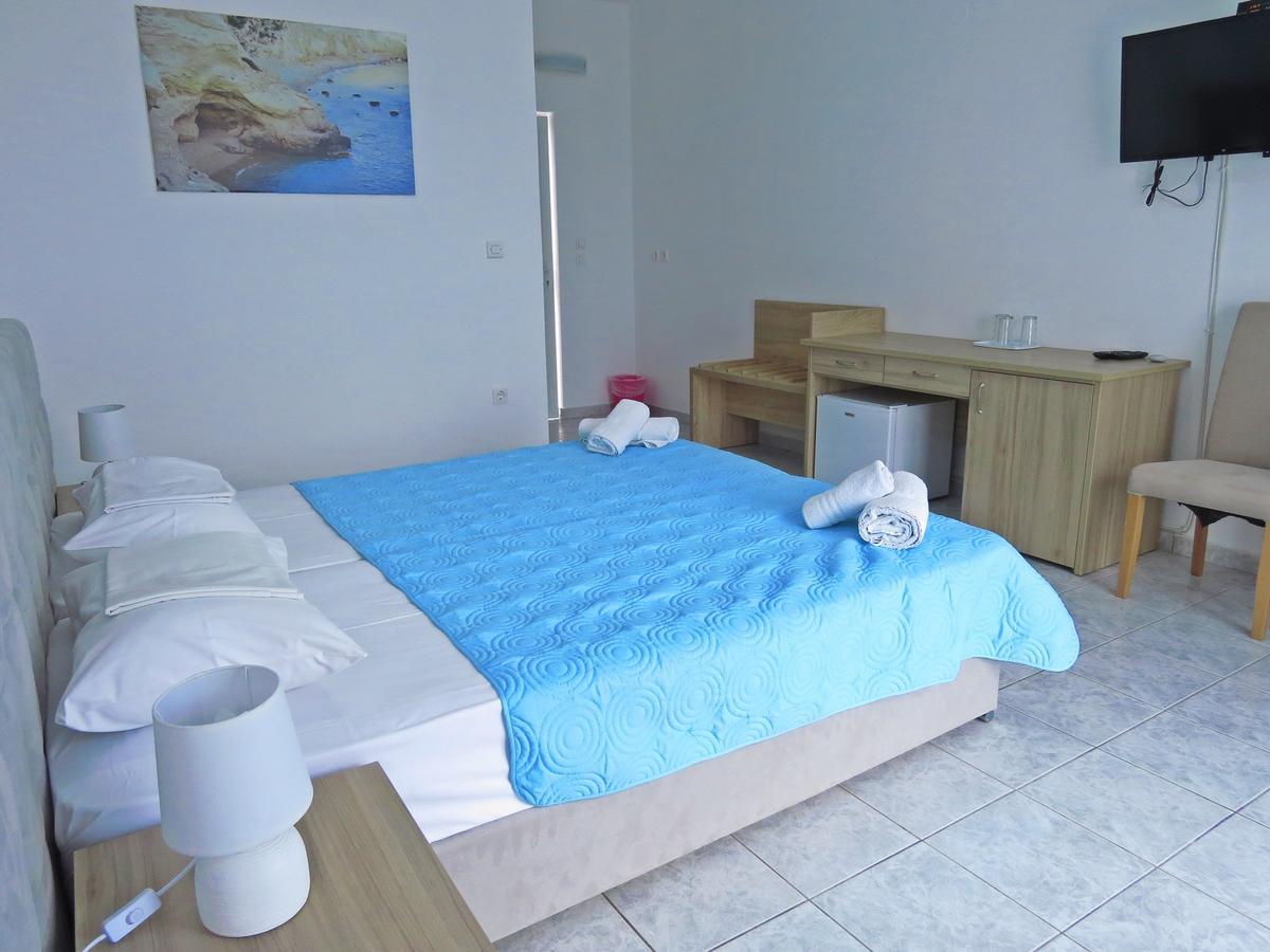 Loukas Beach Rooms Kiotari Eksteriør billede