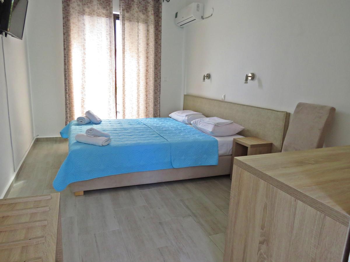 Loukas Beach Rooms Kiotari Værelse billede